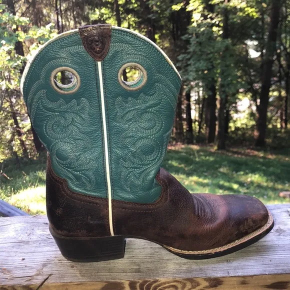 Ariat Women’s Fatbaby Teal and Brown Leather Short Cowboy Boots Size US 4 LR