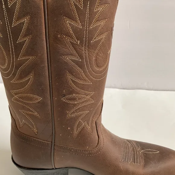 ARIAT Women's Heritage Western R Toe Boots Distressed Brown Leather Size 6.5B