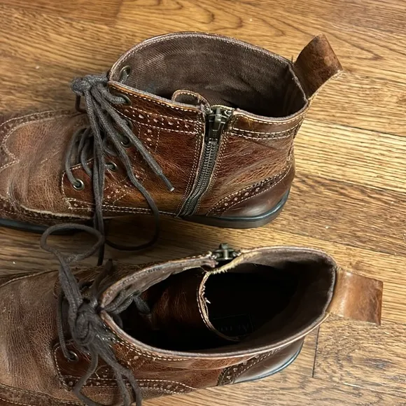 Aston Grey Men’s 10 Brown Leather Short Tie Up Boots