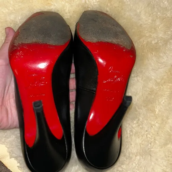 Authentic (COA) Christian Louboutin heels