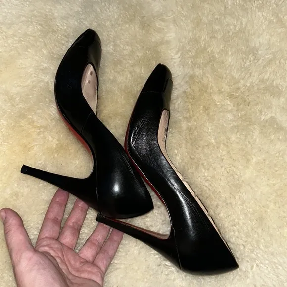 Authentic (COA) Christian Louboutin heels
