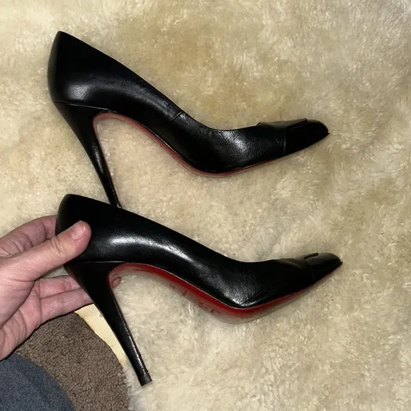 Authentic (COA) Christian Louboutin heels