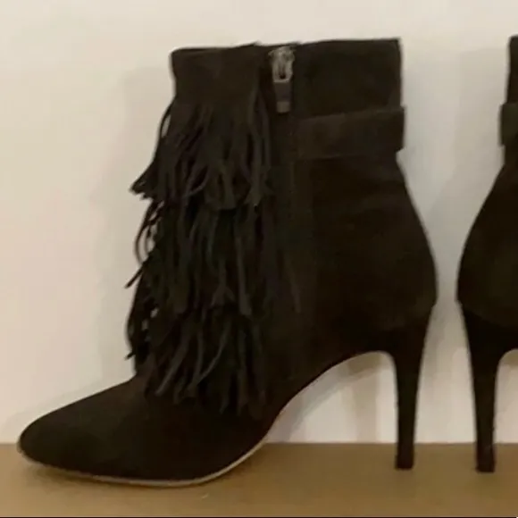Authentic Via Spiga suede leather fringe boots sz 5