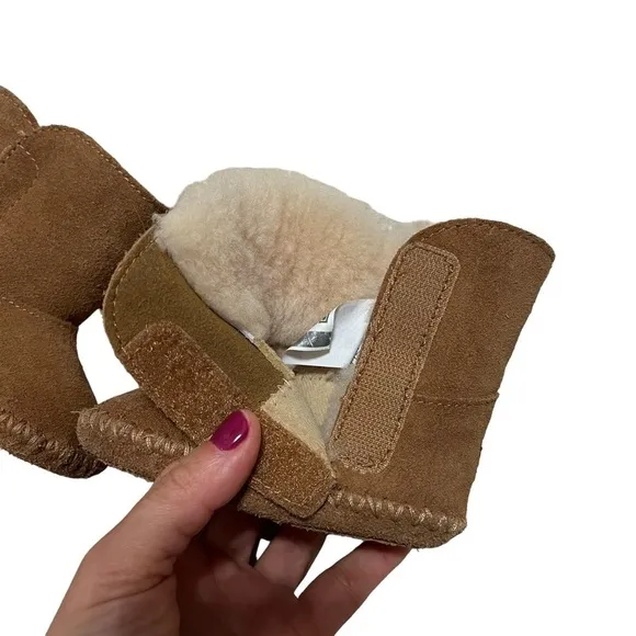 Baby UGG Brown boots Size 2-3