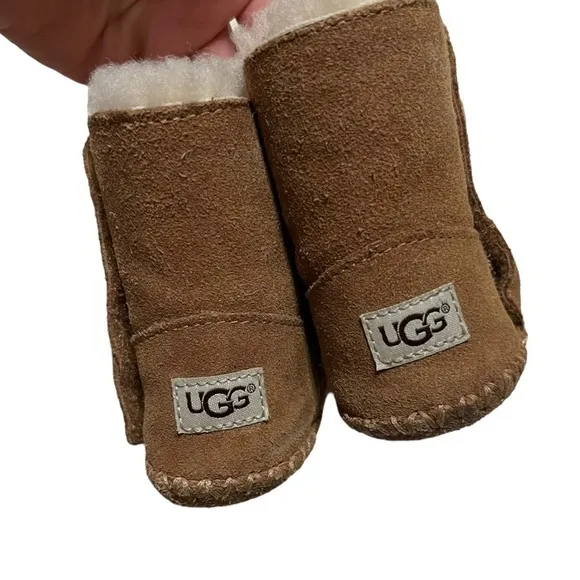 Baby UGG Brown boots Size 2-3