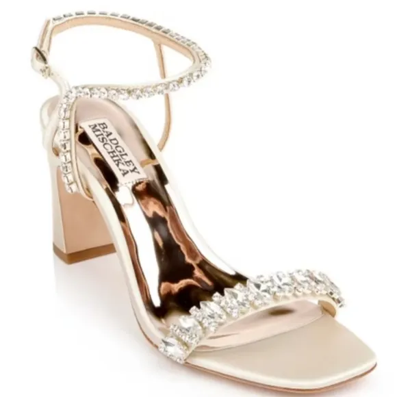 Badgley Mishka Womens Tanisha Block Glitter Heels. Size 9 NIB.