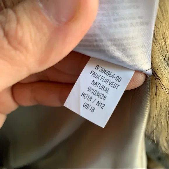 BANANA REPUBLIC | EUC Brown Faux Fur Lined Vest with Pockets Small