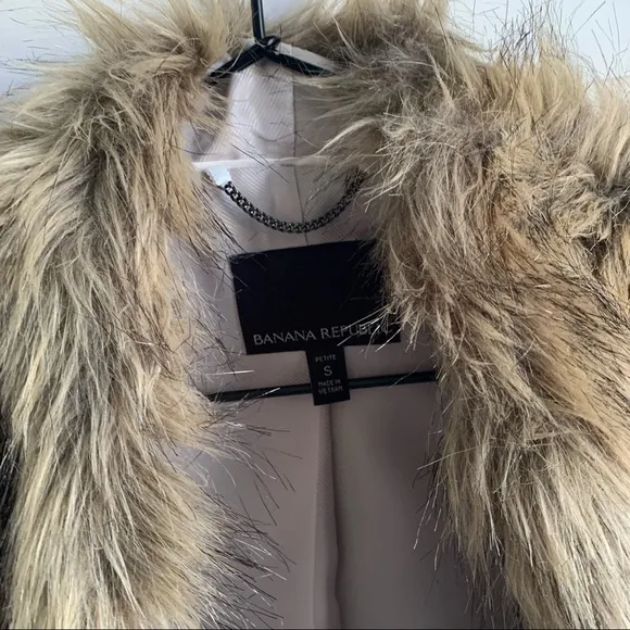 BANANA REPUBLIC | EUC Brown Faux Fur Lined Vest with Pockets Small