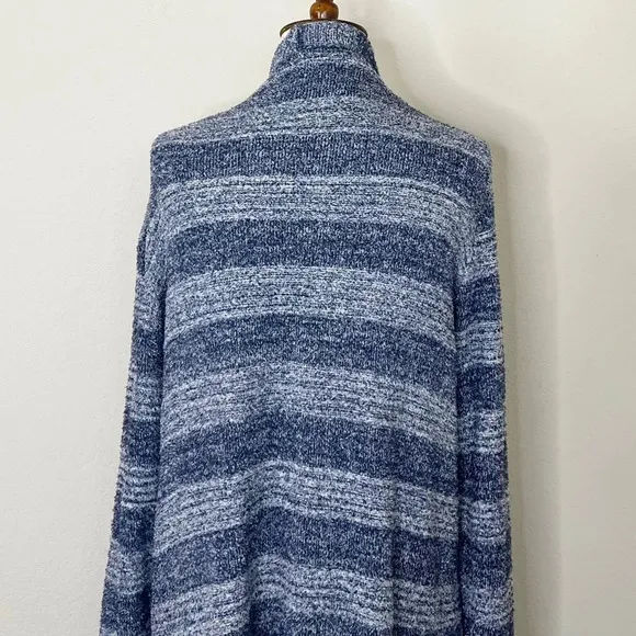 Barefoot Dreams Cozychic Lite Calypso Wrap Striped Blue
