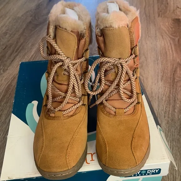 BareTraps Aero Stay Dry Boots in Whiskey Size 6 Medium