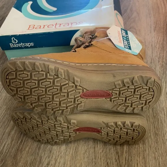 BareTraps Aero Stay Dry Boots in Whiskey Size 6 Medium