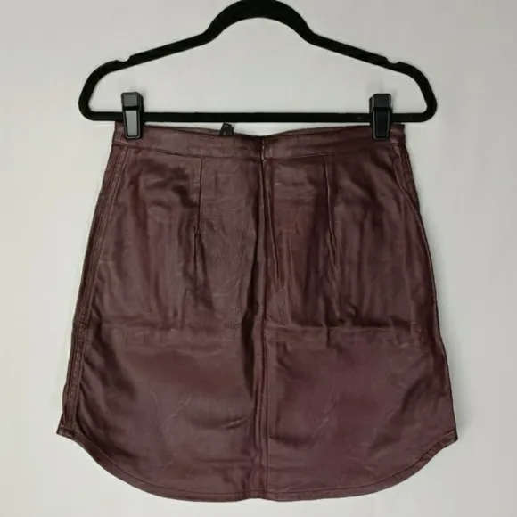 BCBGMAXAZRIA Bordeaux Burgundy Skirt With Front Pockets and Zippers 2 XSmall NWT