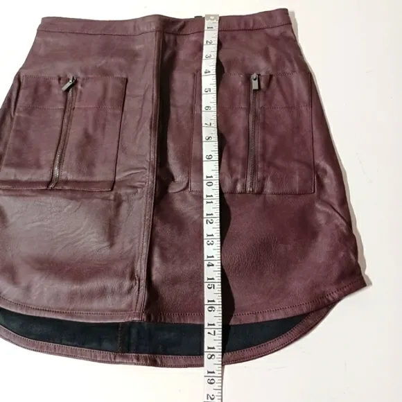 BCBGMAXAZRIA Bordeaux Burgundy Skirt With Front Pockets and Zippers XSmall NWT