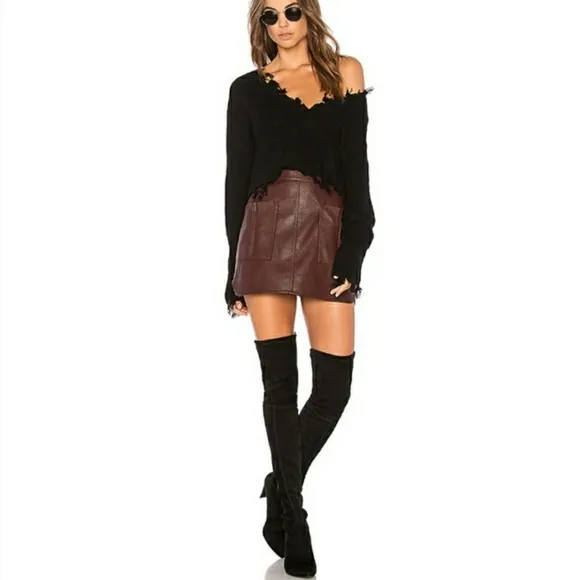 BCBGMAXAZRIA Bordeaux Burgundy Skirt With Front Pockets and Zippers XSmall NWT
