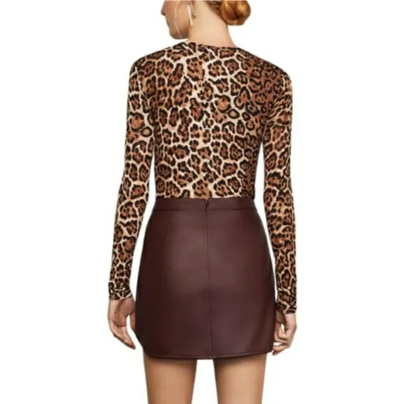 BCBGMAXAZRIA Bordeaux Burgundy Skirt With Front Pockets and Zippers XSmall NWT