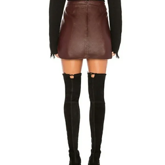 BCBGMAXAZRIA Bordeaux Burgundy Skirt With Front Pockets and Zippers XSmall NWT