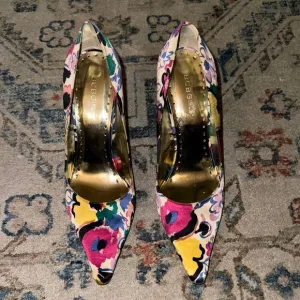 BCBGMaxAzria Multi-Colored Heels with Pointed Toe and High Heels