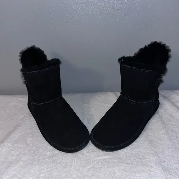 BEAR PAW 6.5 WOMENS BOOTS