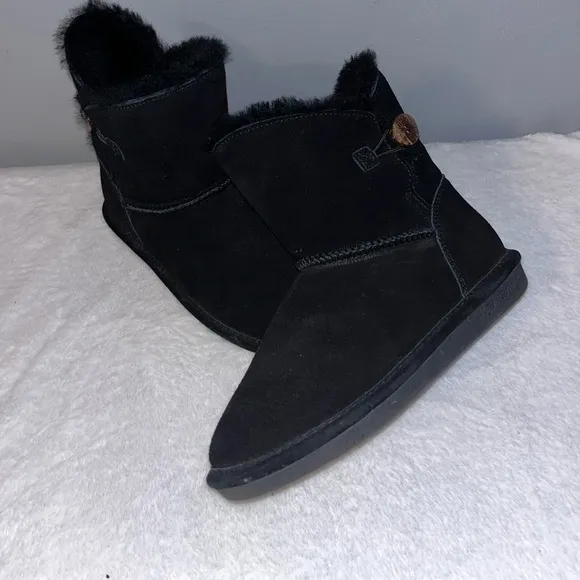 BEAR PAW 6.5 WOMENS BOOTS