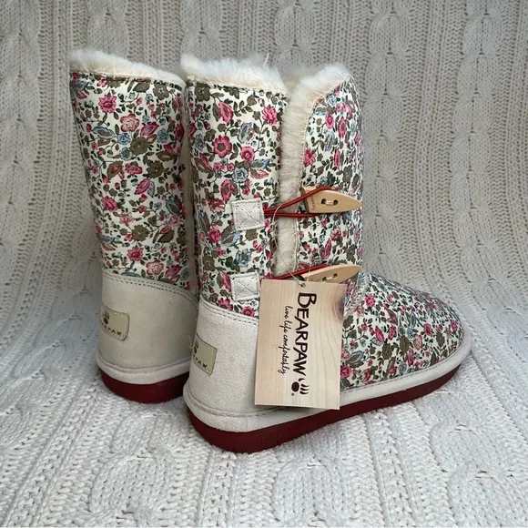 BEARPAW Alexis Floral Boot in Linen