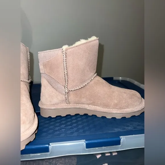 Bearpaw Betty Pull On Fur Lined Short Boots Size 8 Taupe Brown Tan NWT No Box