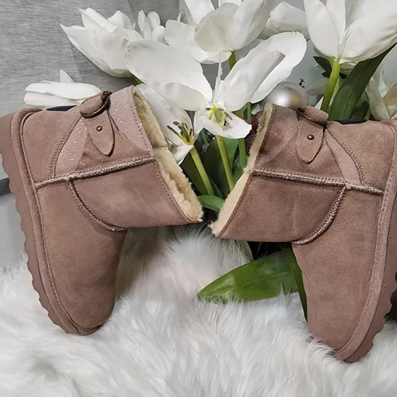 Bearpaw Betty Women's Suede Winter Boots size9 new
