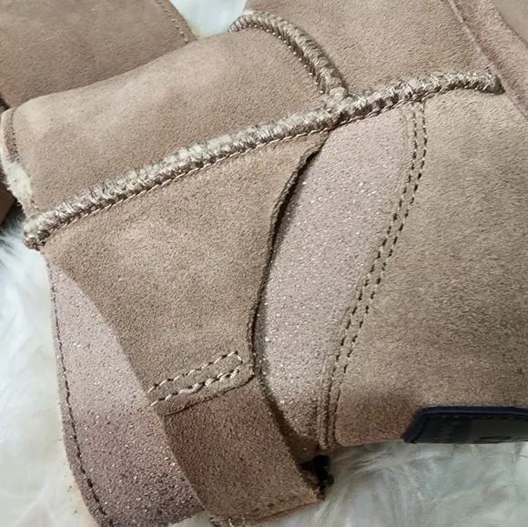 Bearpaw Betty Women's Suede Winter Boots size9 new
