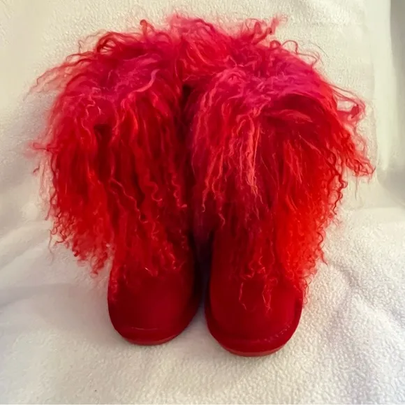 Bearpaw Boo Red Furry Boots