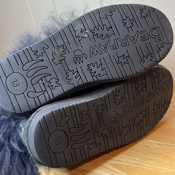 Bearpaw Curly hair short boots size 13
