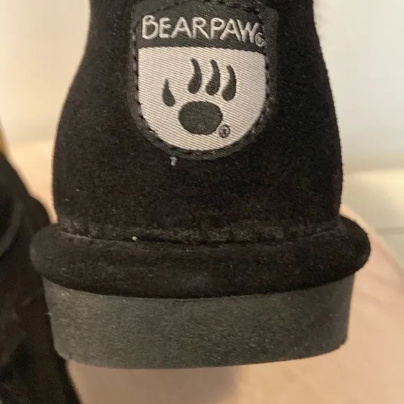 BearPaw New Pull On Suede Boots Libby Pom Pom Sheepskin Black Size 9M