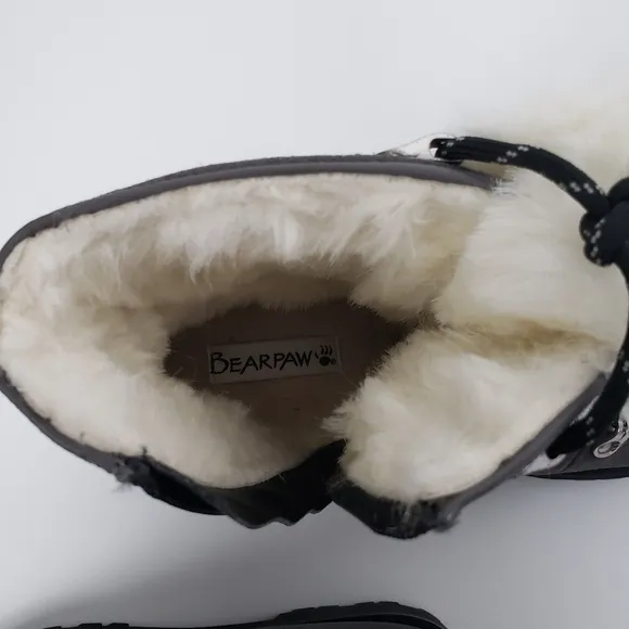 BearPaw Womens Vanna Gray Suade Faux Fur Lace up Boots Size 9