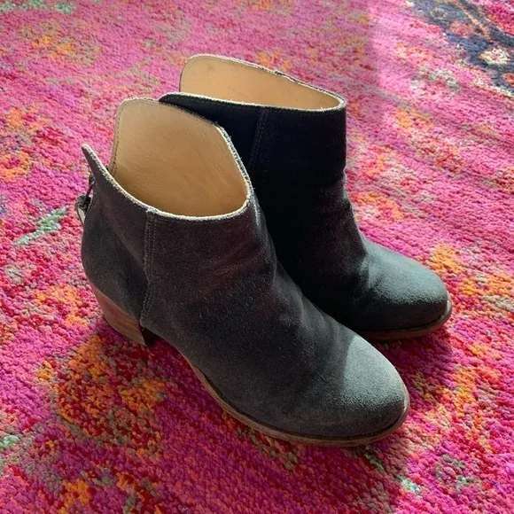 Beek Women's Grey Leather Eaglet Ankle Block Stacked Heels Boots Booties Size 9