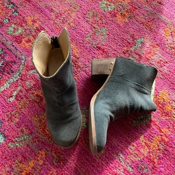 Beek Women's Grey Leather Eaglet Ankle Block Stacked Heels Boots Booties Size 9