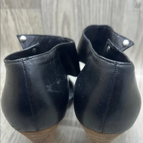 BELLE by Sigerson Morrison Black Bobby Ankle Shoe Heels Bootie