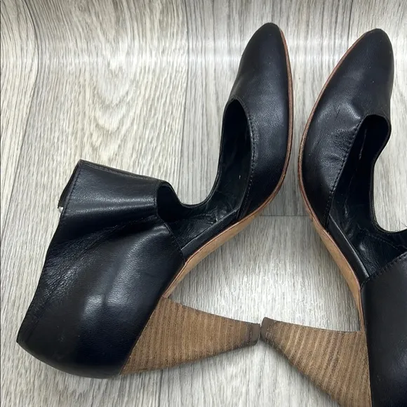 BELLE by Sigerson Morrison Black Bobby Ankle Shoe Heels Bootie