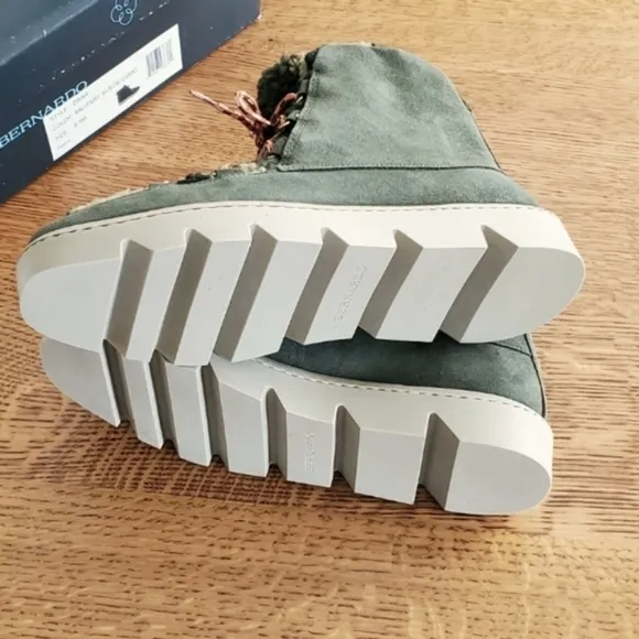 Bernardo Denali Cozy Lace-up Boots
