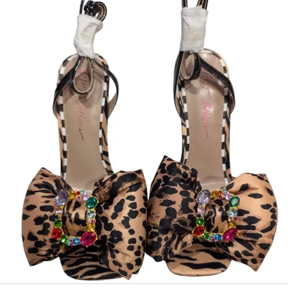 Betsey Johnson Pollie Leopard Printed Pump
