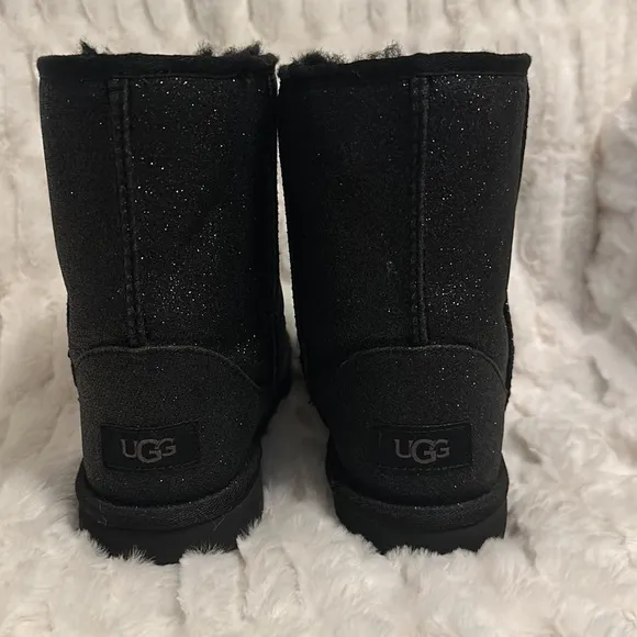 Big Girl's UGG Classic Short II Glitter Boots