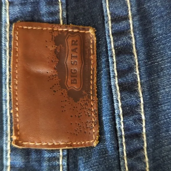 BIG STAR &quot;Remi&quot; low-rise bootcut jeans medium wash The Buckle sz 27L tall