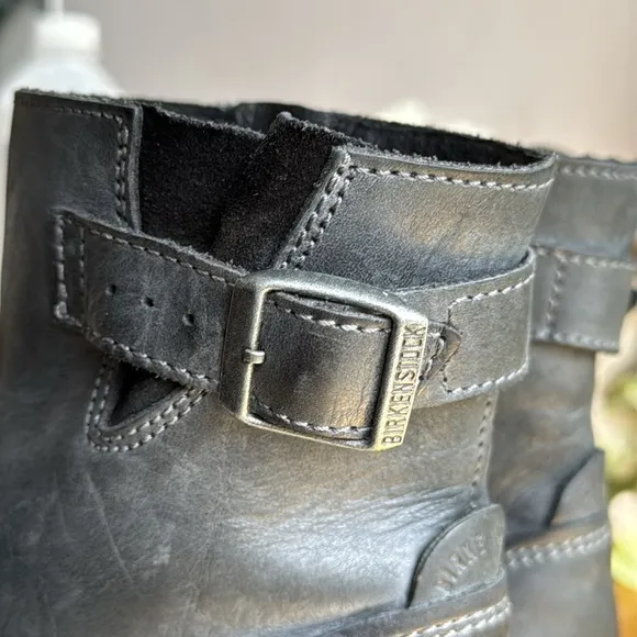 Birkenstock Stowe Leather Boots in Black Nubuck