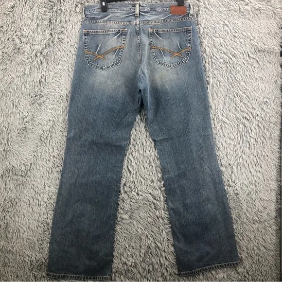 BKE Buckle Jeans Mens  Size 36 Jaxon Blue Straight Leg Long Buttonfly