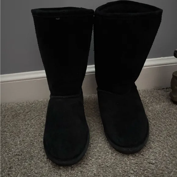 Black Bearpaw Boots