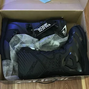 Black High-Top Textured Boots