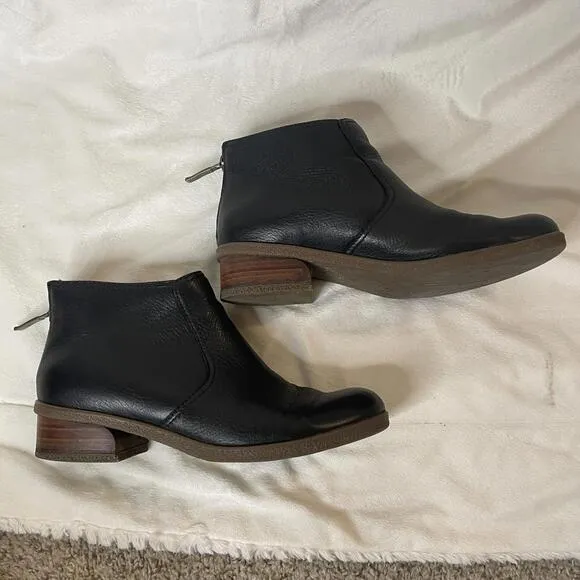 Black Leather Dansko Ankle Boots