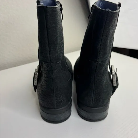Black SHORT Leather Boot w/ Buckle Women Size 9.5 Biker Grunge