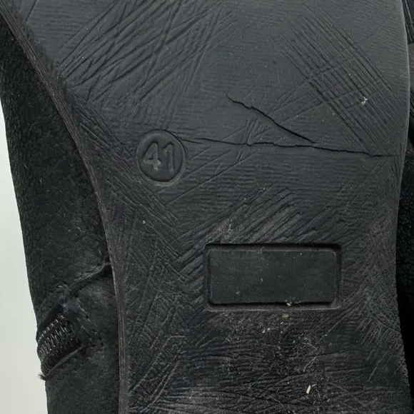 Black SHORT Leather Boot w/ Buckle Women Size 9.5 Biker Grunge