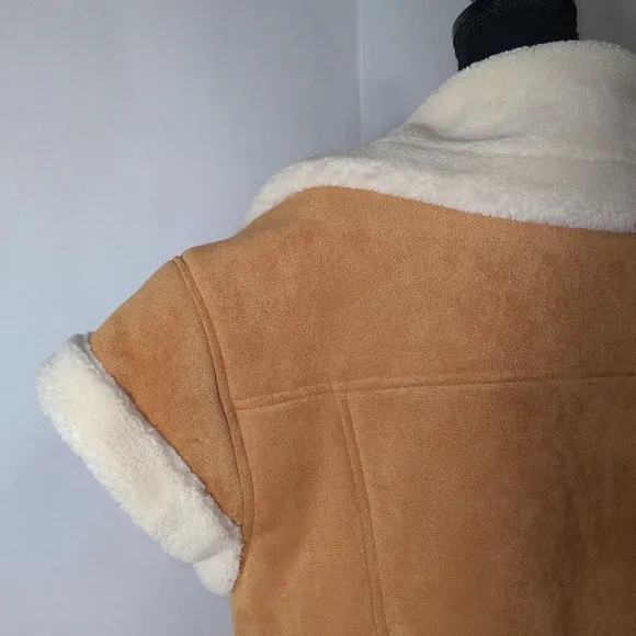 BLANKNYC Biscotti Faux Suede Oversized Collar Vest Women's Size- Small