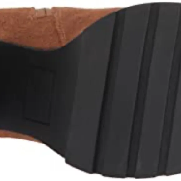 BLONDO WATERPROOF ANKLE BOOTS SIZE 8.5