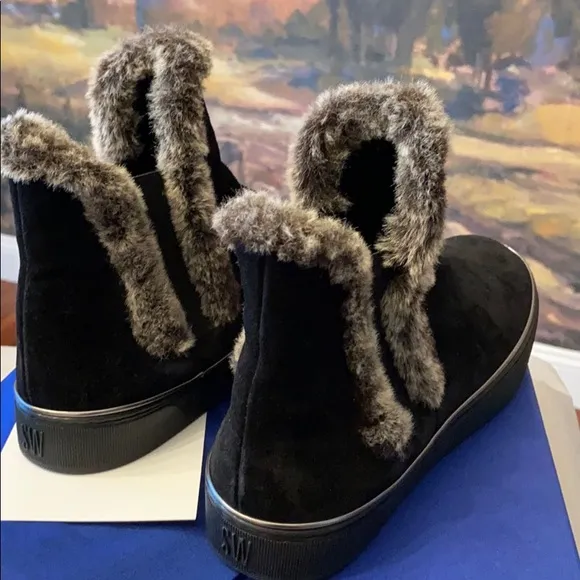 BNWT Stuart Weitzman Winter Fur-Trim Ankle Boots