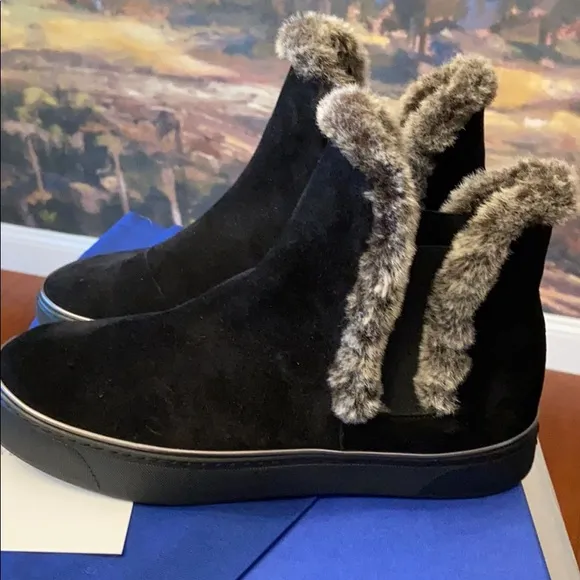 BNWT Stuart Weitzman Winter Fur-Trim Ankle Boots